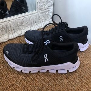 On Cloud Cloudswift Running Sneakers